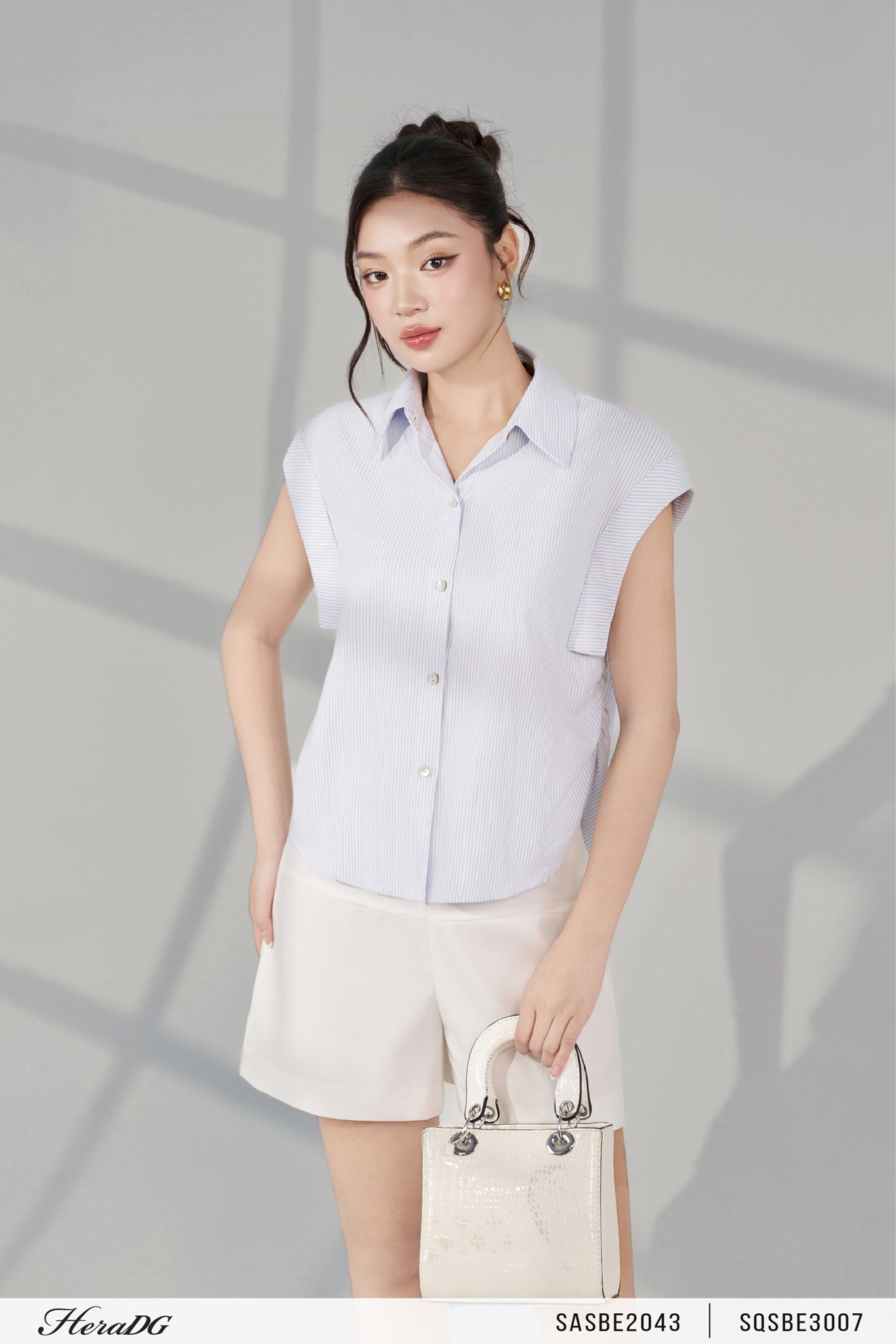 Ảnh của Áo sơ mi tay lơ vê